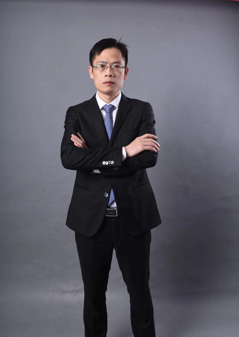 周佳诱 后期制作总监